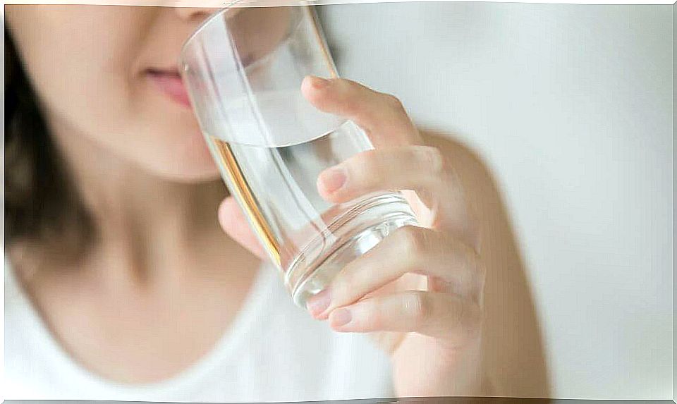 Drinking water as one of the changes in your eating habits
