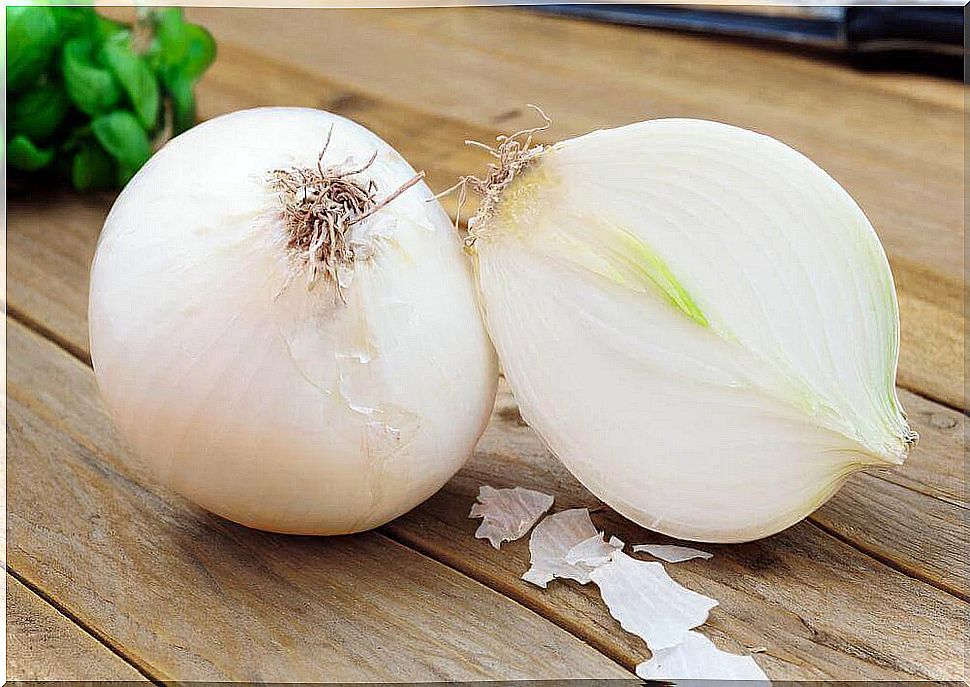 Garlic and onion can cause body odor