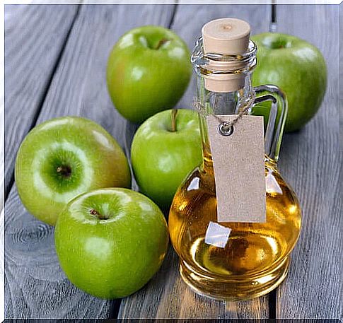 Beauty treatments with apple cider vinegar