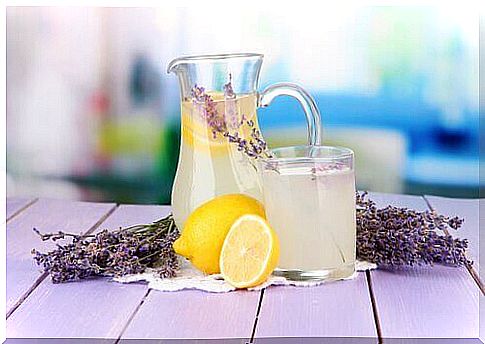 Essential lavender oil with lemon