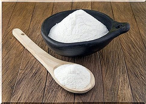 Remove your tartar with baking soda
