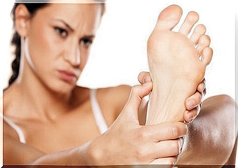Pain in the feet due to diabetic foot
