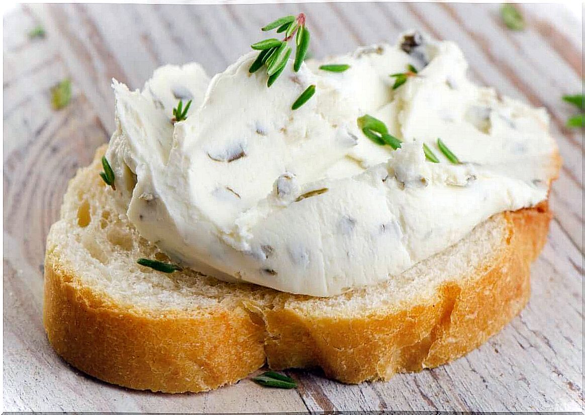 Cream cheese on baguette