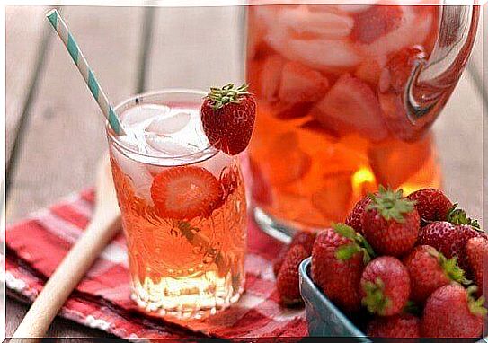 Purify your body: strawberries