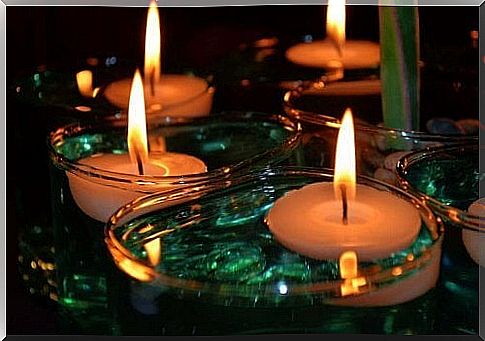 the benefits of floating candles 