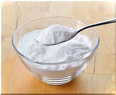 Baking soda to get soft and odorless towels
