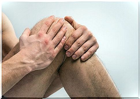 Treating joint pain with salt and oil